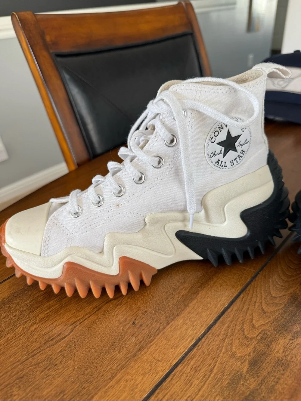 Converse high top